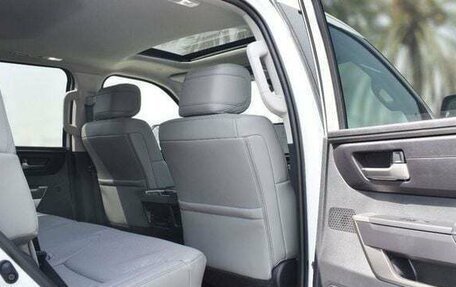 Toyota Sequoia, 2024 год, 13 000 000 рублей, 11 фотография