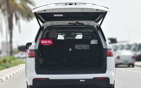 Toyota Sequoia, 2024 год, 13 000 000 рублей, 4 фотография