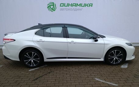 Toyota Camry, 2020 год, 3 250 000 рублей, 4 фотография