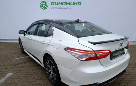 Toyota Camry, 2020 год, 3 250 000 рублей, 7 фотография