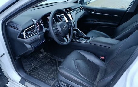 Toyota Camry, 2020 год, 3 250 000 рублей, 11 фотография