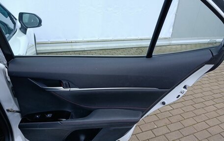 Toyota Camry, 2020 год, 3 250 000 рублей, 22 фотография