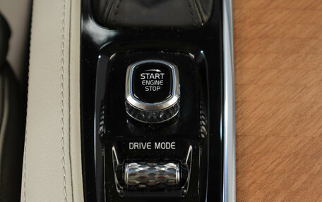 Volvo XC90 II рестайлинг, 2020 год, 4 649 000 рублей, 20 фотография