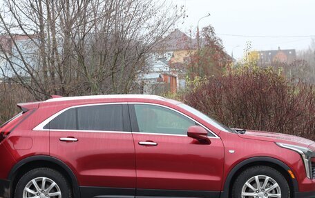 Cadillac XT4 I, 2018 год, 2 700 000 рублей, 3 фотография