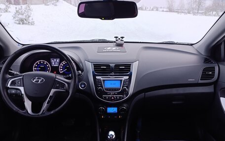 Hyundai Solaris II рестайлинг, 2013 год, 960 000 рублей, 9 фотография