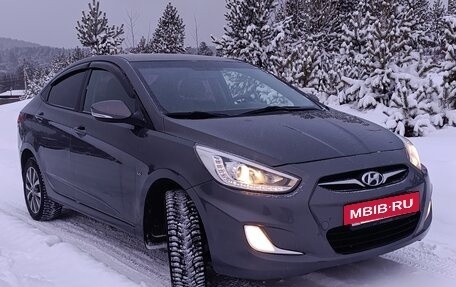 Hyundai Solaris II рестайлинг, 2013 год, 960 000 рублей, 2 фотография