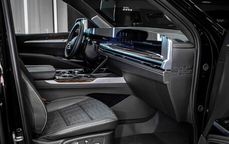 Cadillac Escalade V, 2025 год, 19 980 000 рублей, 24 фотография