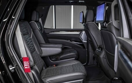 Cadillac Escalade V, 2025 год, 19 980 000 рублей, 22 фотография