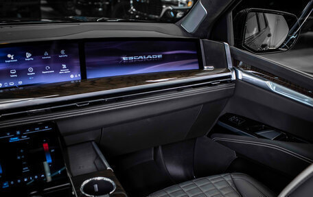 Cadillac Escalade V, 2025 год, 19 980 000 рублей, 27 фотография