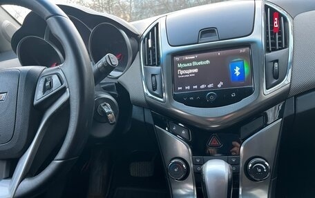 Chevrolet Cruze II, 2013 год, 887 000 рублей, 4 фотография