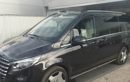 Mercedes-Benz V-Класс, 2025 год, 16 000 000 рублей, 2 фотография