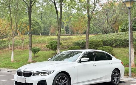 BMW 3 серия, 2022 год, 2 199 565 рублей, 3 фотография