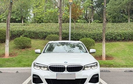 BMW 3 серия, 2022 год, 2 199 565 рублей, 2 фотография