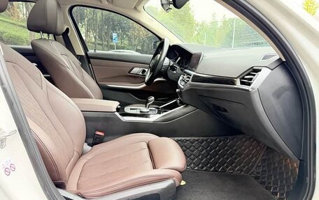 BMW 3 серия, 2022 год, 2 199 565 рублей, 11 фотография