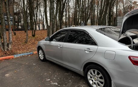 Toyota Camry, 2009 год, 1 150 000 рублей, 2 фотография