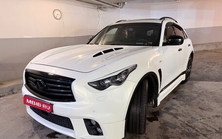 Infiniti QX70, 2014 год, 2 850 000 рублей, 1 фотография