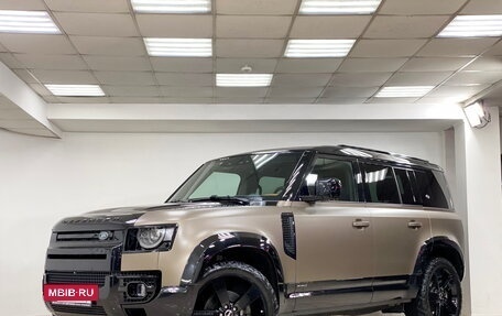 Land Rover Defender II, 2021 год, 11 000 000 рублей, 4 фотография