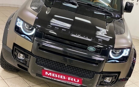 Land Rover Defender II, 2021 год, 11 000 000 рублей, 9 фотография