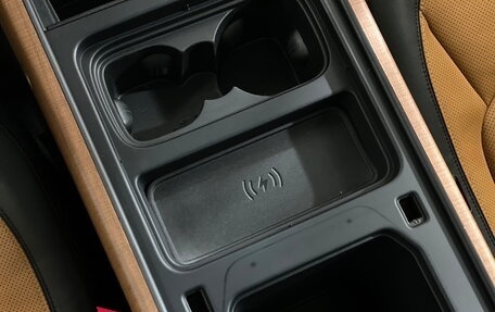 Land Rover Defender II, 2021 год, 11 000 000 рублей, 14 фотография