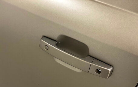 Land Rover Defender II, 2021 год, 11 000 000 рублей, 21 фотография