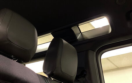 Land Rover Defender II, 2021 год, 11 000 000 рублей, 22 фотография