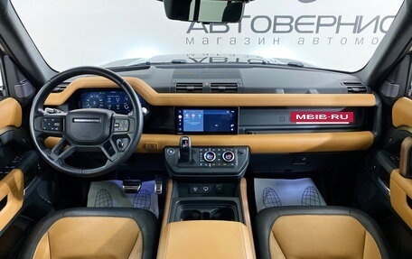 Land Rover Defender II, 2021 год, 11 000 000 рублей, 15 фотография