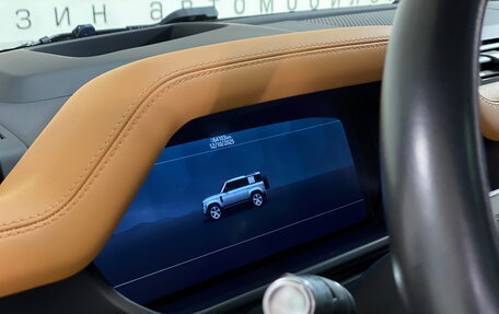 Land Rover Defender II, 2021 год, 11 000 000 рублей, 28 фотография