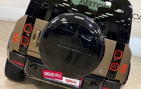 Land Rover Defender II, 2021 год, 11 000 000 рублей, 19 фотография