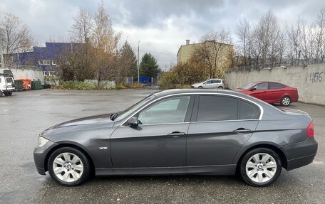 BMW 3 серия, 2005 год, 600 000 рублей, 3 фотография