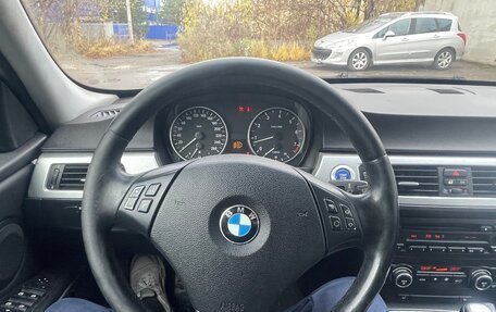BMW 3 серия, 2005 год, 600 000 рублей, 15 фотография