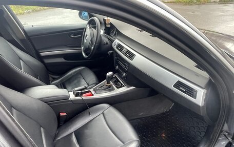 BMW 3 серия, 2005 год, 600 000 рублей, 13 фотография