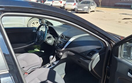 Hyundai Solaris II рестайлинг, 2015 год, 1 050 000 рублей, 7 фотография