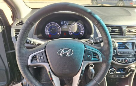 Hyundai Solaris II рестайлинг, 2015 год, 1 050 000 рублей, 11 фотография