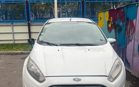 Ford Fiesta, 2016 год, 270 000 рублей, 2 фотография