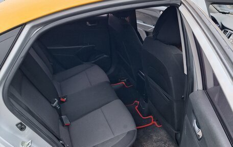 Hyundai Solaris II рестайлинг, 2019 год, 610 000 рублей, 5 фотография