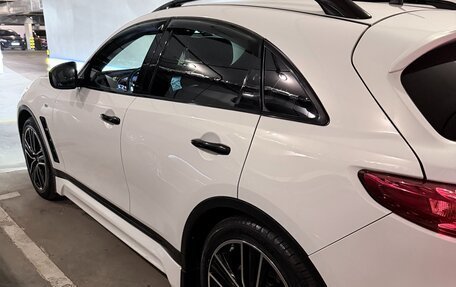 Infiniti QX70, 2014 год, 2 850 000 рублей, 4 фотография