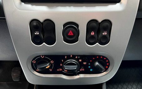 Renault Logan I, 2014 год, 645 000 рублей, 17 фотография