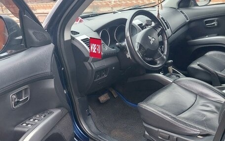 Mitsubishi Outlander III рестайлинг 3, 2010 год, 1 000 000 рублей, 5 фотография