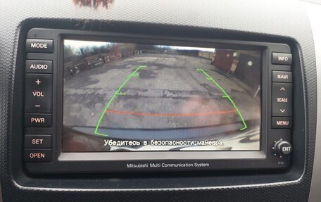 Mitsubishi Outlander III рестайлинг 3, 2010 год, 1 000 000 рублей, 11 фотография