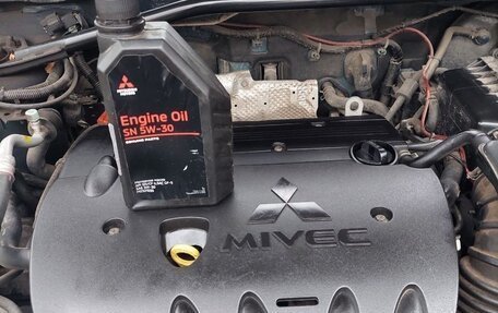 Mitsubishi Outlander III рестайлинг 3, 2010 год, 1 000 000 рублей, 9 фотография