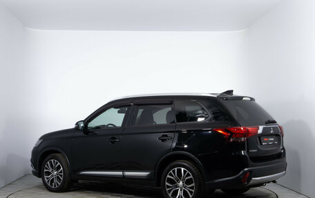 Mitsubishi Outlander III рестайлинг 3, 2017 год, 2 187 000 рублей, 7 фотография