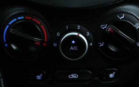 Hyundai Solaris II рестайлинг, 2011 год, 680 000 рублей, 23 фотография