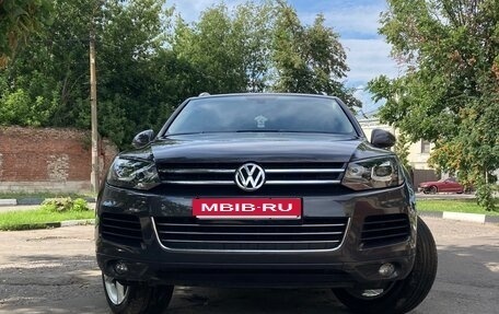 Volkswagen Touareg III, 2012 год, 2 650 000 рублей, 2 фотография