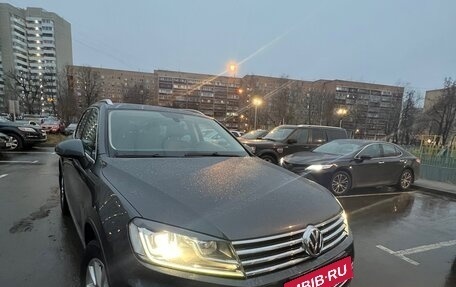 Volkswagen Touareg III, 2015 год, 3 300 000 рублей, 2 фотография