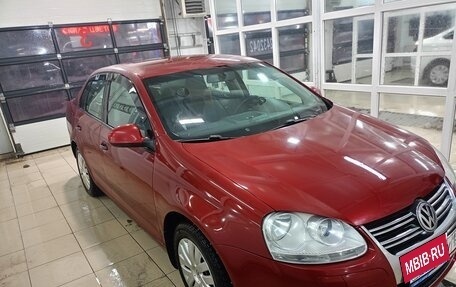 Volkswagen Jetta VI, 2010 год, 520 000 рублей, 2 фотография