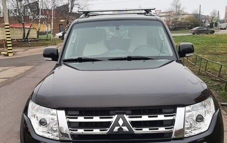 Mitsubishi Pajero IV, 2012 год, 2 000 000 рублей, 1 фотография