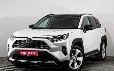 Toyota RAV4, 2022 год, 3 799 000 рублей, 1 фотография