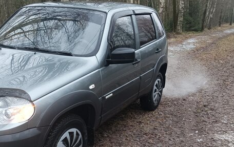 Chevrolet Niva I рестайлинг, 2012 год, 510 000 рублей, 5 фотография