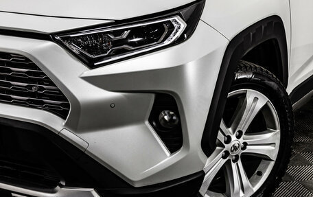 Toyota RAV4, 2022 год, 3 799 000 рублей, 10 фотография