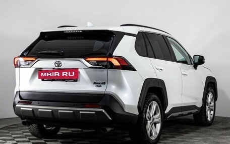 Toyota RAV4, 2022 год, 3 799 000 рублей, 6 фотография